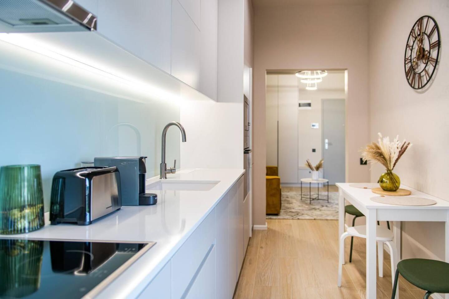 Zen Urban Apartment